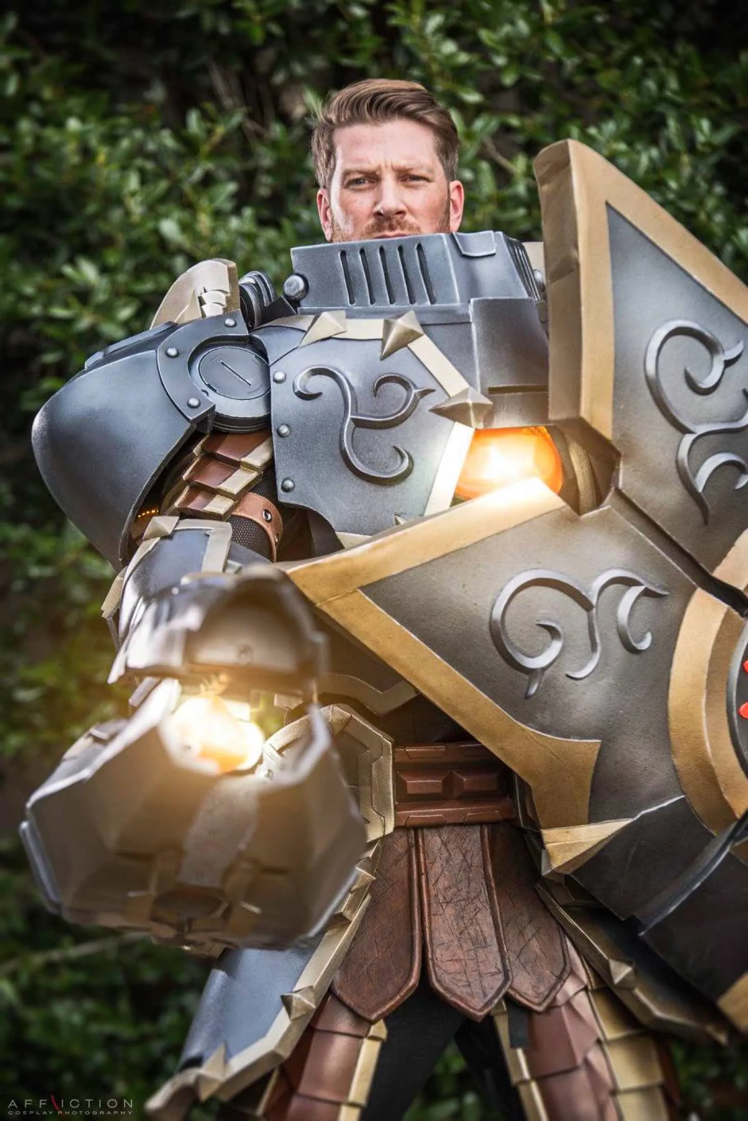 "FERNANDO" Armor from Paladins